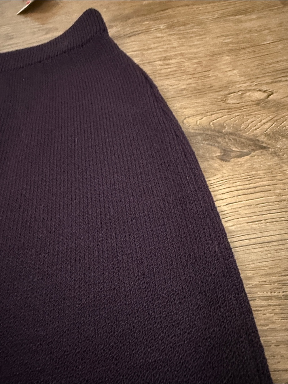 St. John Plum Dark Purple Knit Pencil Skirt Size 8 - Picture 5 of 5